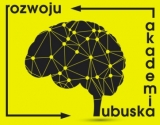 powiększ